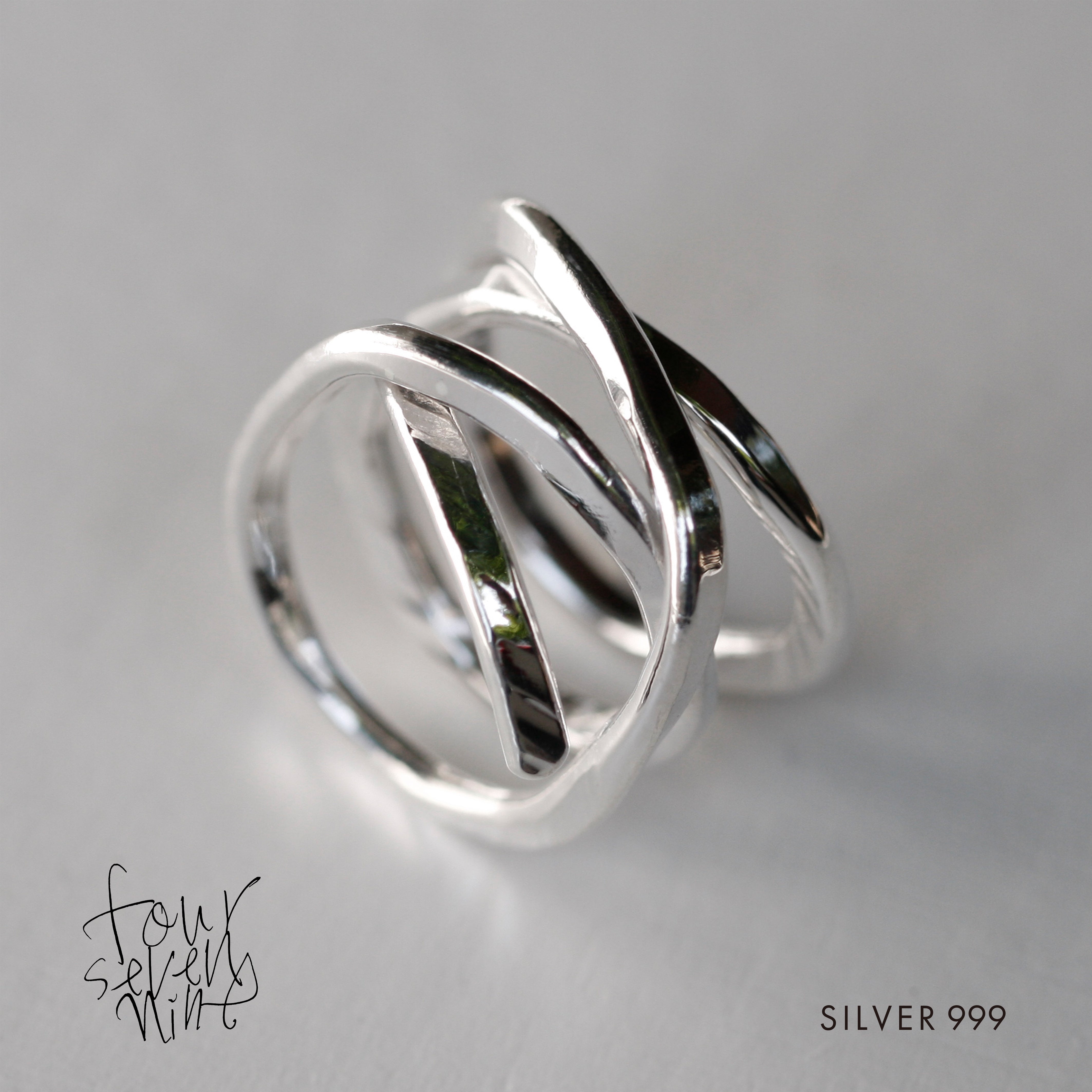 01-277 | RING | four seven nine