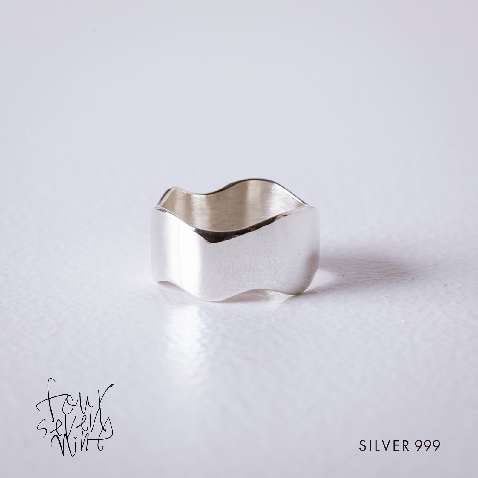 01-011 | RING | four seven nine