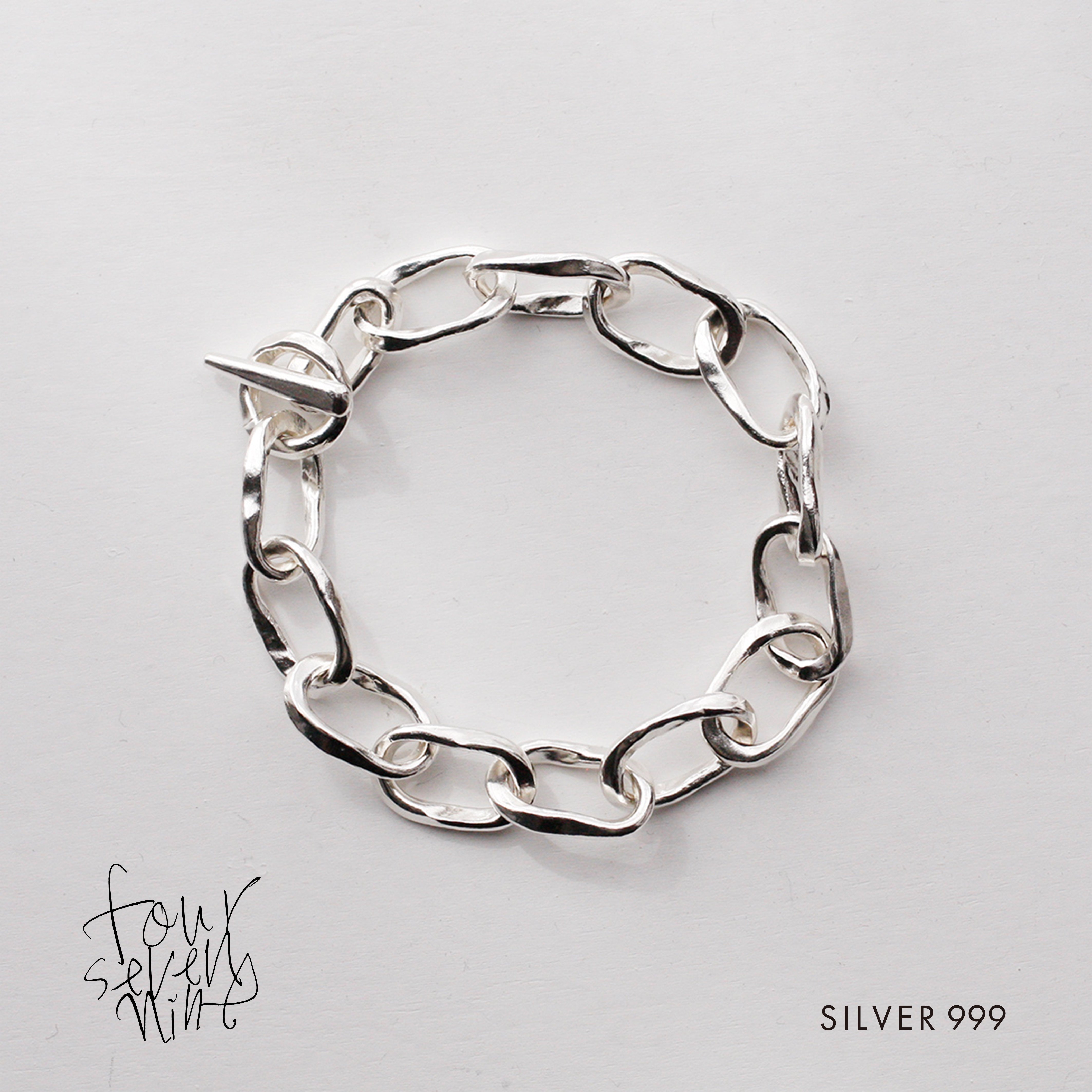02-093 | BANGLE | four seven nine