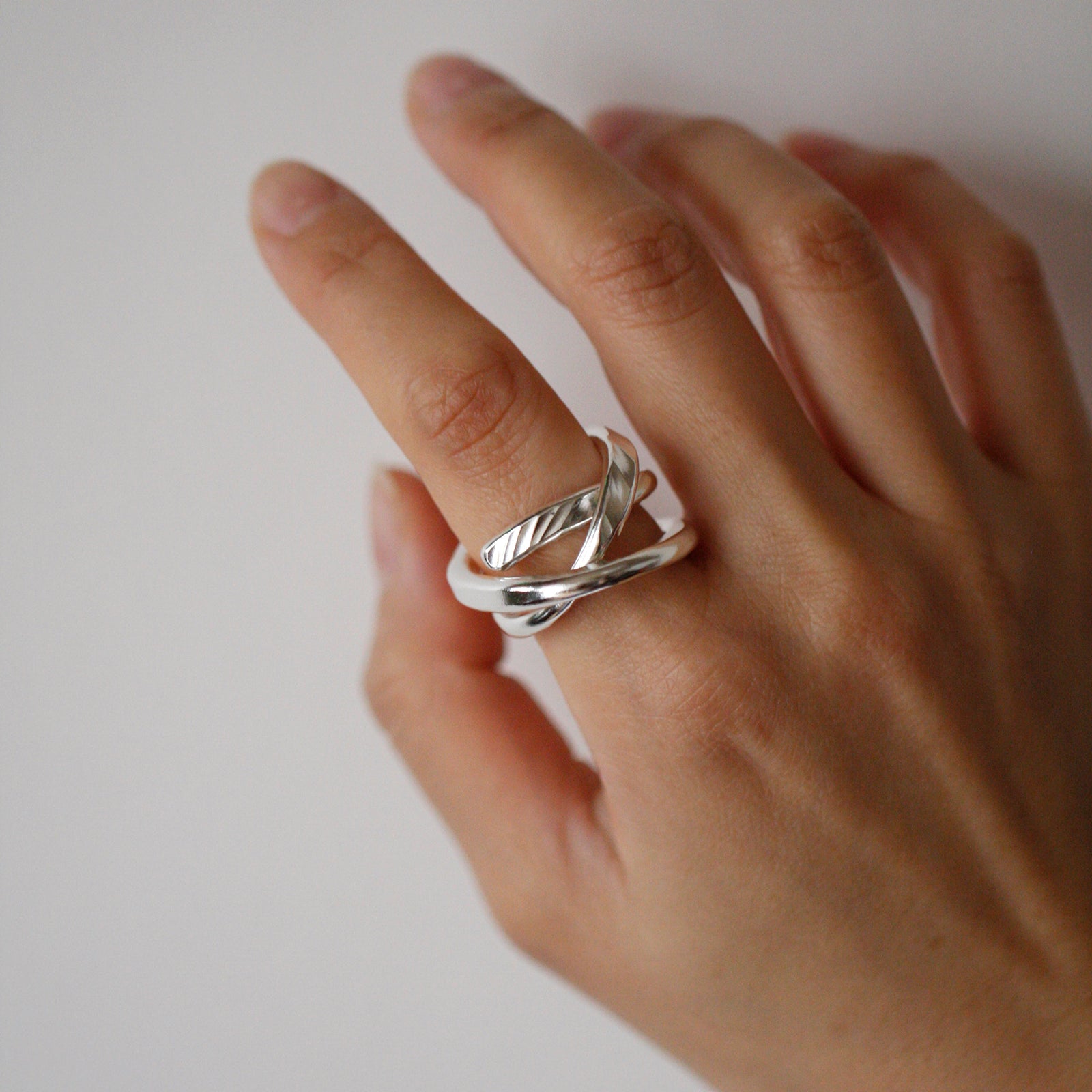 01-045| RING | four seven nine