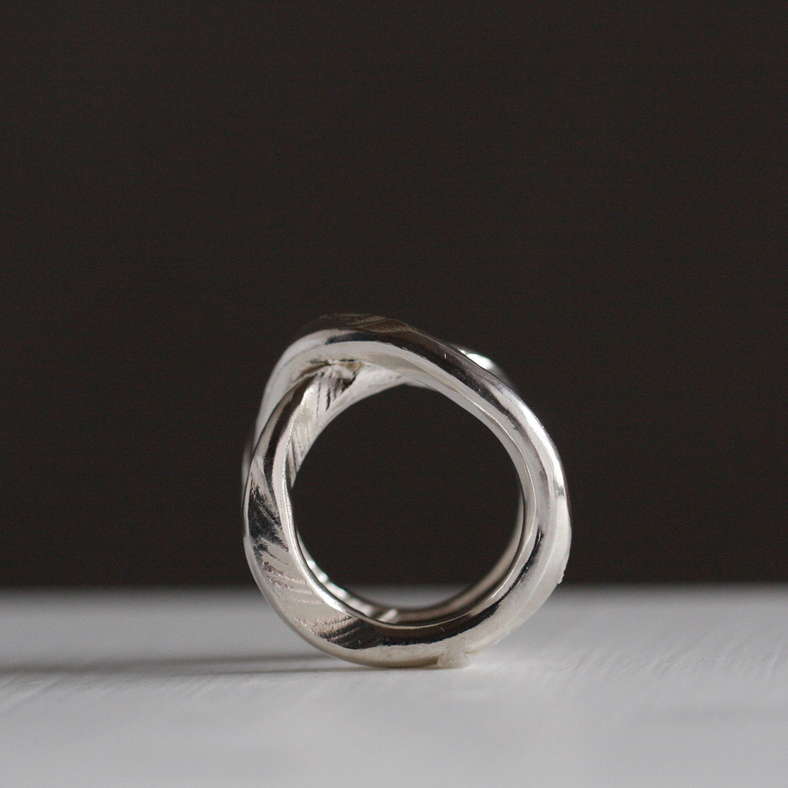 01-045| RING | four seven nine