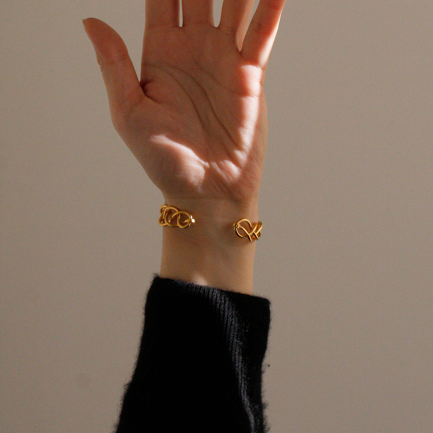 02-105 | BANGLE | four seven nine